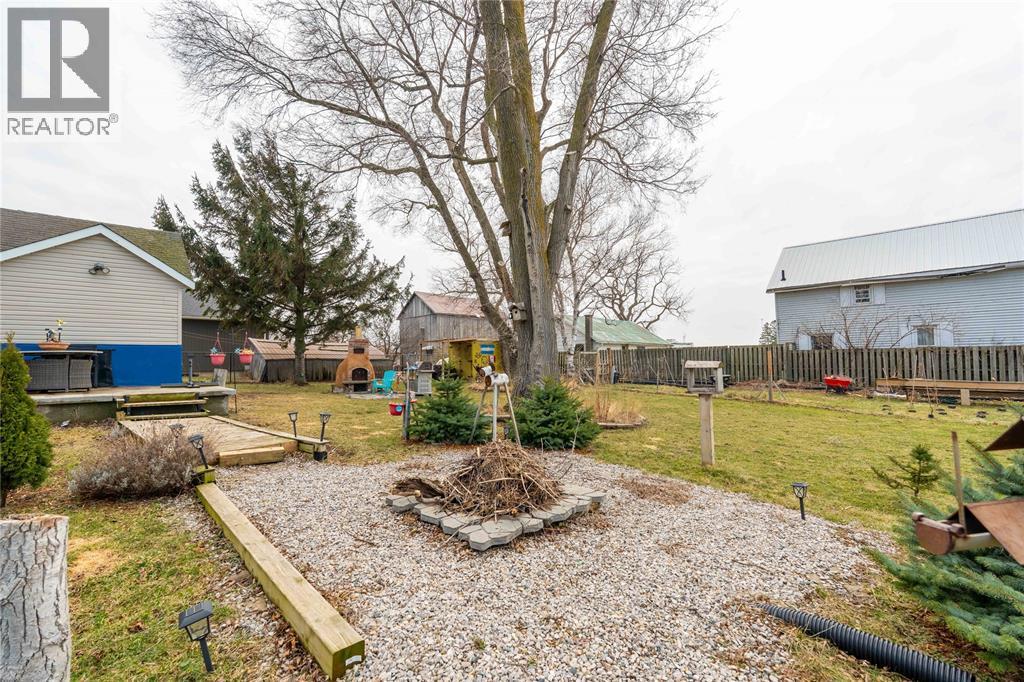 9185 Ipperwash Road, Lambton Shores, Ontario  N0N 1J3 - Photo 34 - 26005879