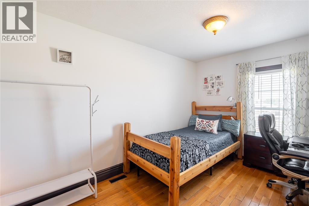 9185 Ipperwash Road, Lambton Shores, Ontario  N0N 1J3 - Photo 24 - 26005879