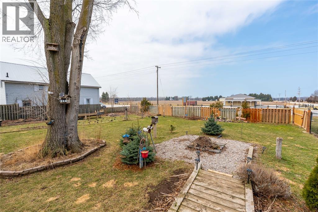 9185 Ipperwash Road, Lambton Shores, Ontario  N0N 1J3 - Photo 32 - 26005879