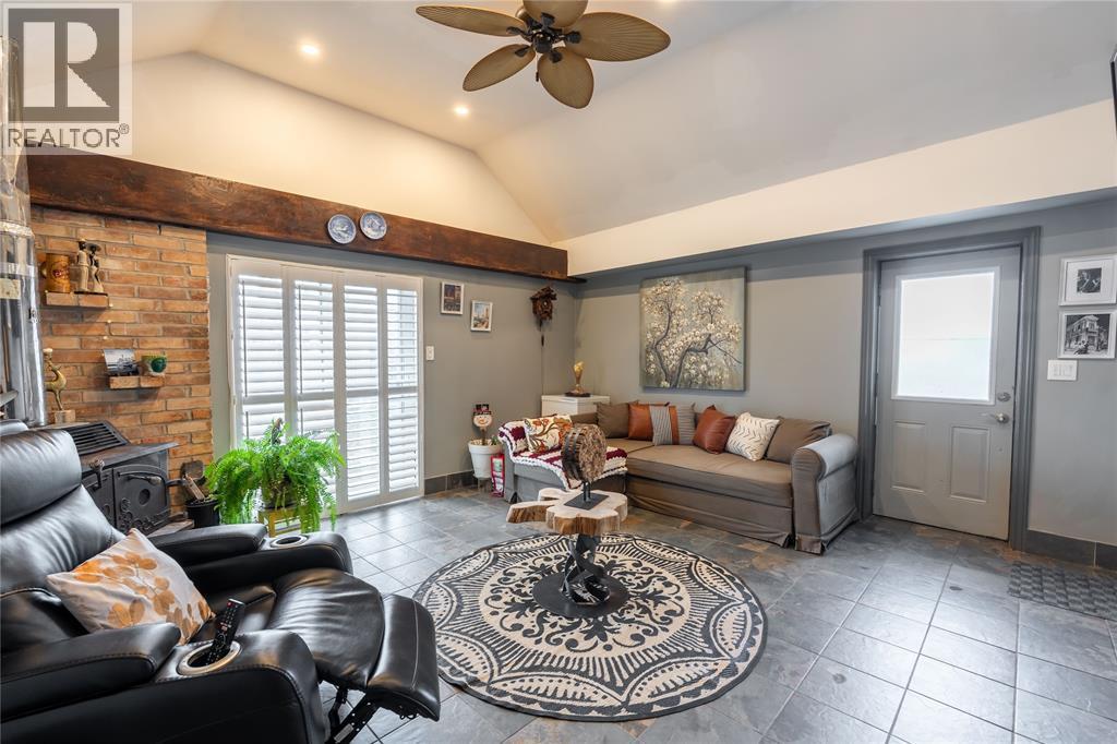 9185 Ipperwash Road, Lambton Shores, Ontario  N0N 1J3 - Photo 18 - 26005879