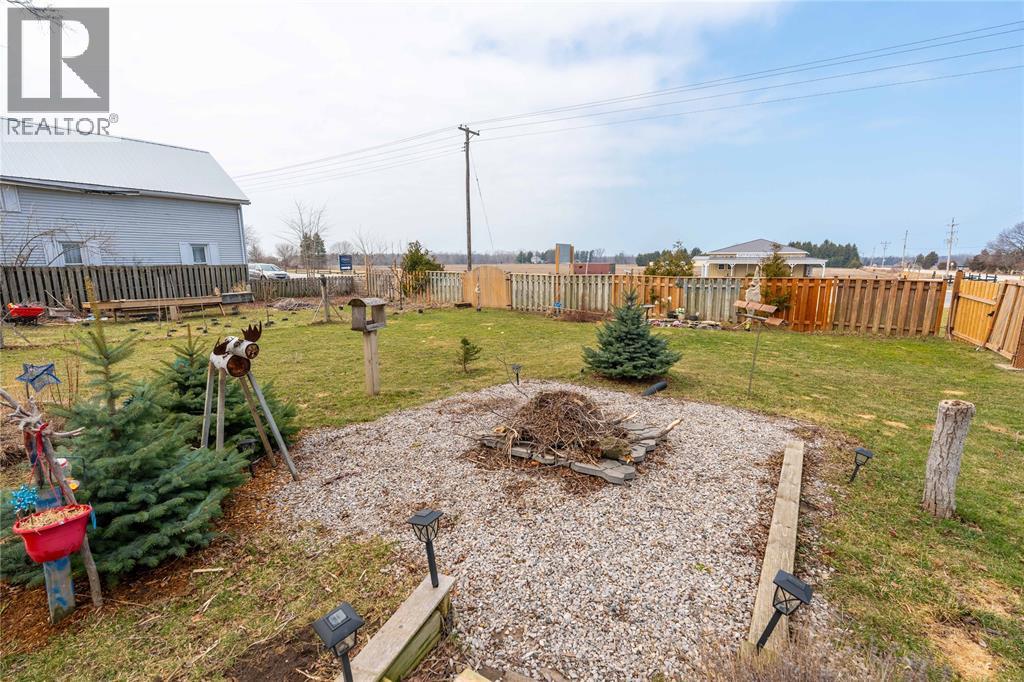 9185 Ipperwash Road, Lambton Shores, Ontario  N0N 1J3 - Photo 33 - 26005879