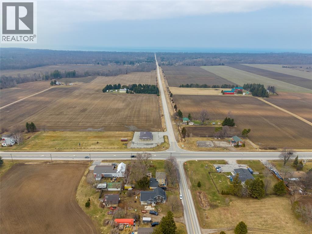 9185 Ipperwash Road, Lambton Shores, Ontario  N0N 1J3 - Photo 43 - 26005879