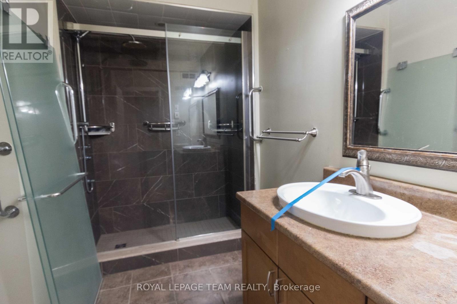 22 Ravenwood Crescent, Petawawa, Ontario  K8H 3M9 - Photo 18 - X12911636