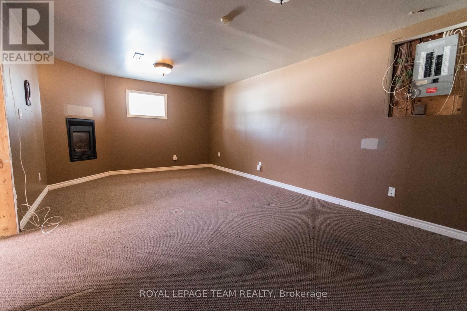 22 Ravenwood Crescent, Petawawa, Ontario  K8H 3M9 - Photo 22 - X12911636