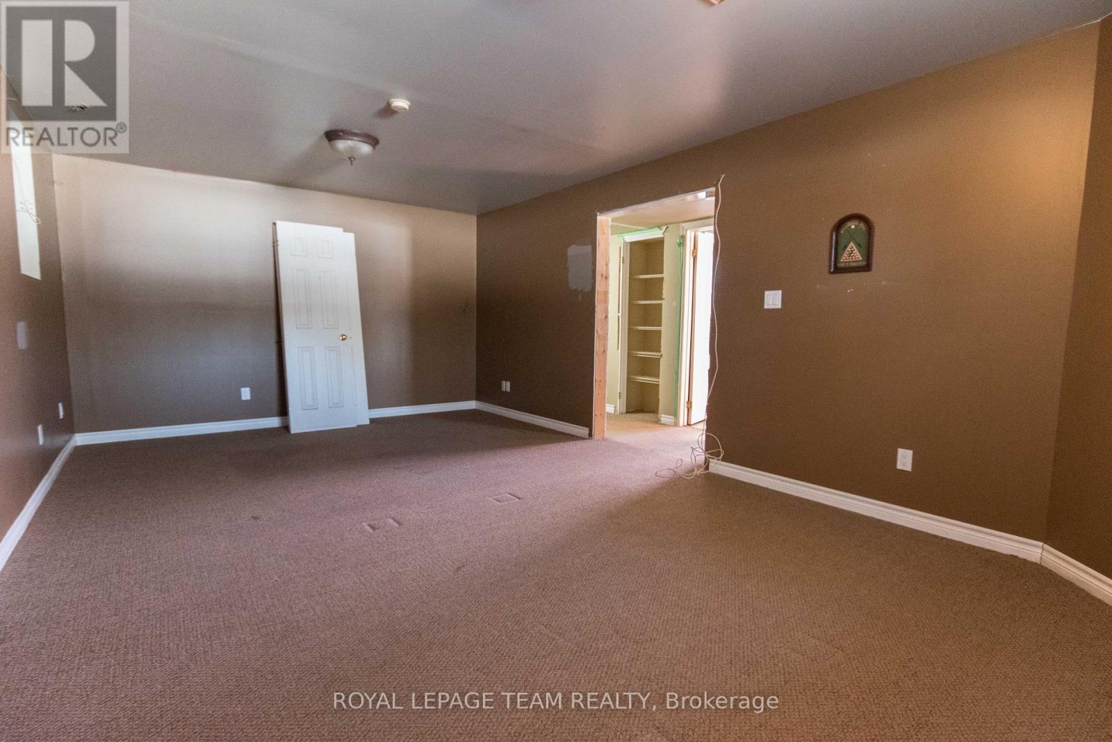 22 Ravenwood Crescent, Petawawa, Ontario  K8H 3M9 - Photo 23 - X12911636