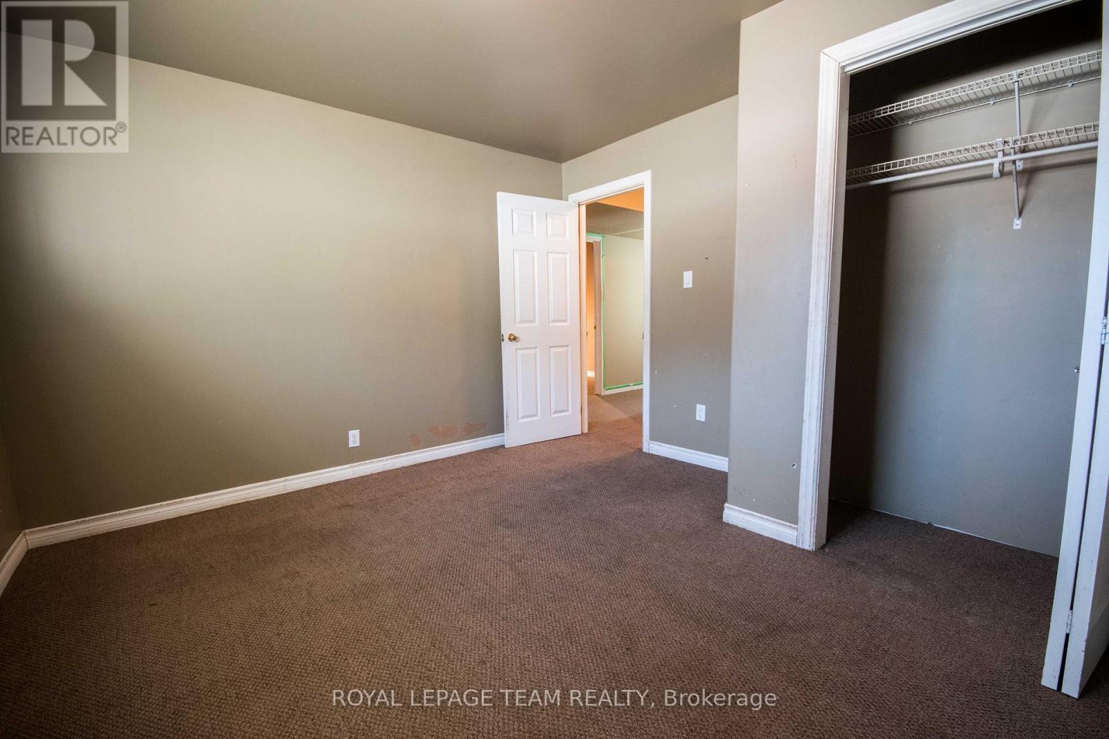 22 Ravenwood Crescent, Petawawa, Ontario  K8H 3M9 - Photo 8 - X12911636