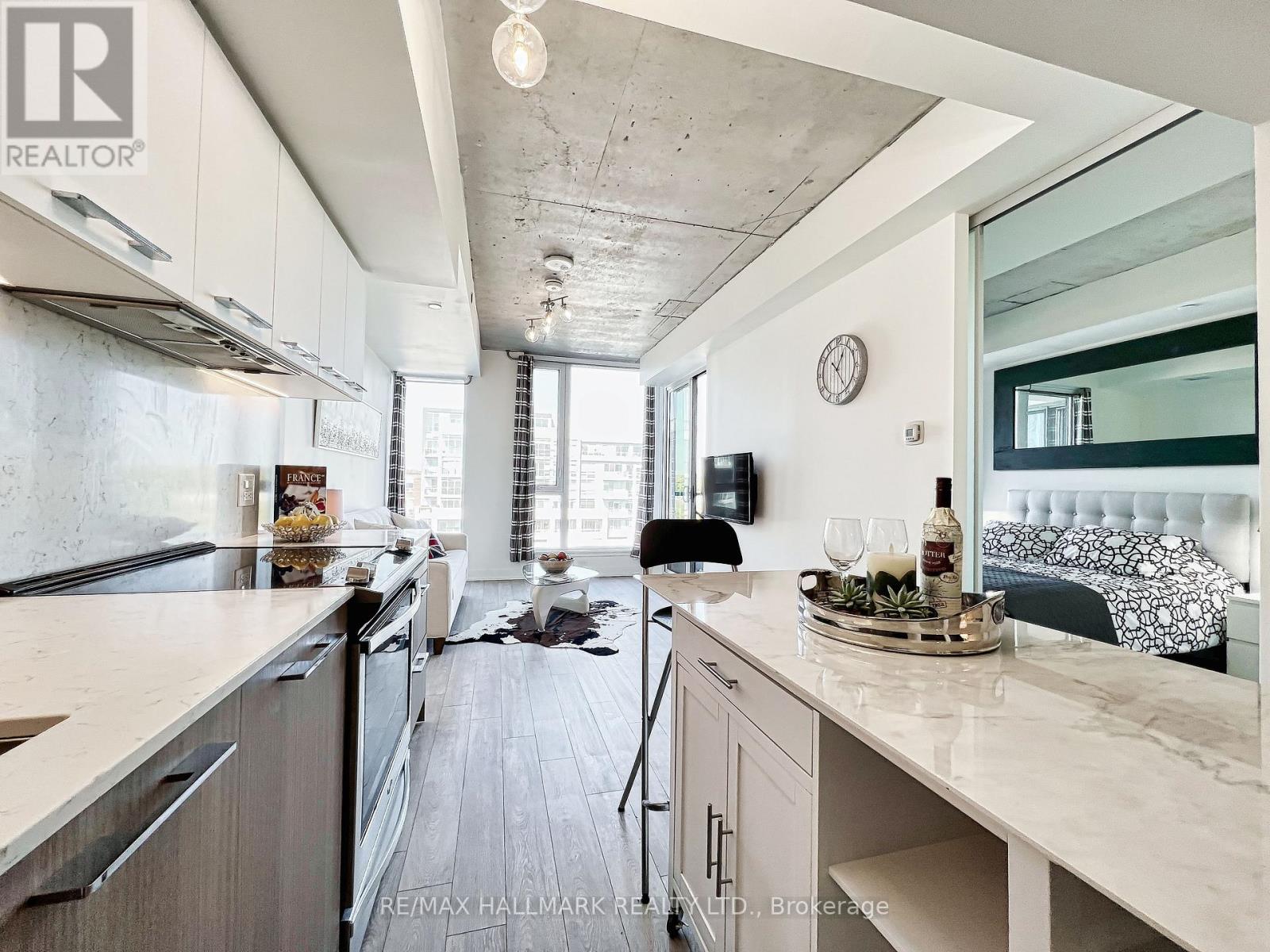 721 - 30 Baseball Place, Toronto (South Riverdale), Ontario  M4M 0E8 - Photo 17 - E12911670