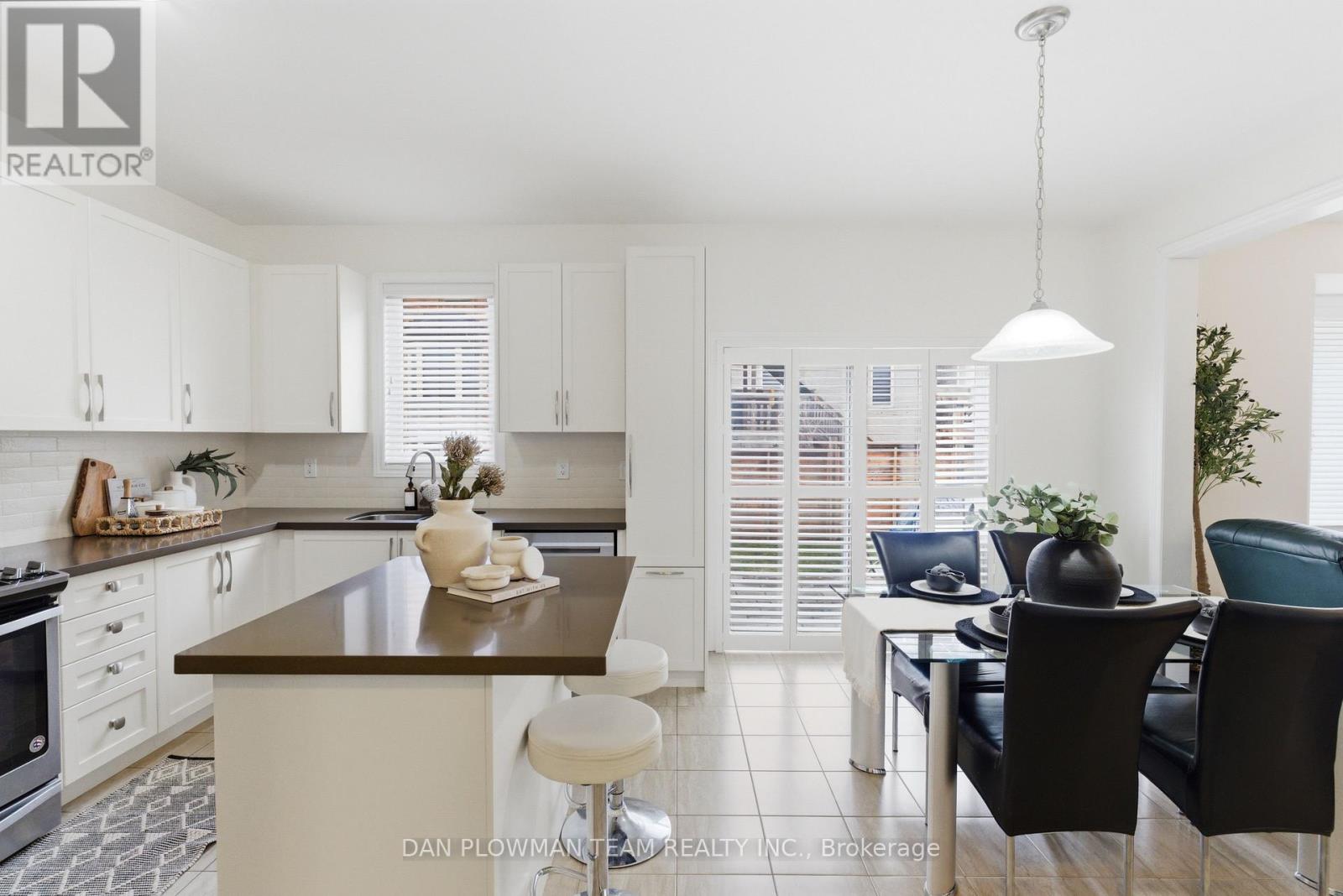 28 Sheldon Drive, Ajax (Central), Ontario  L1T 0L9 - Photo 10 - E12911714