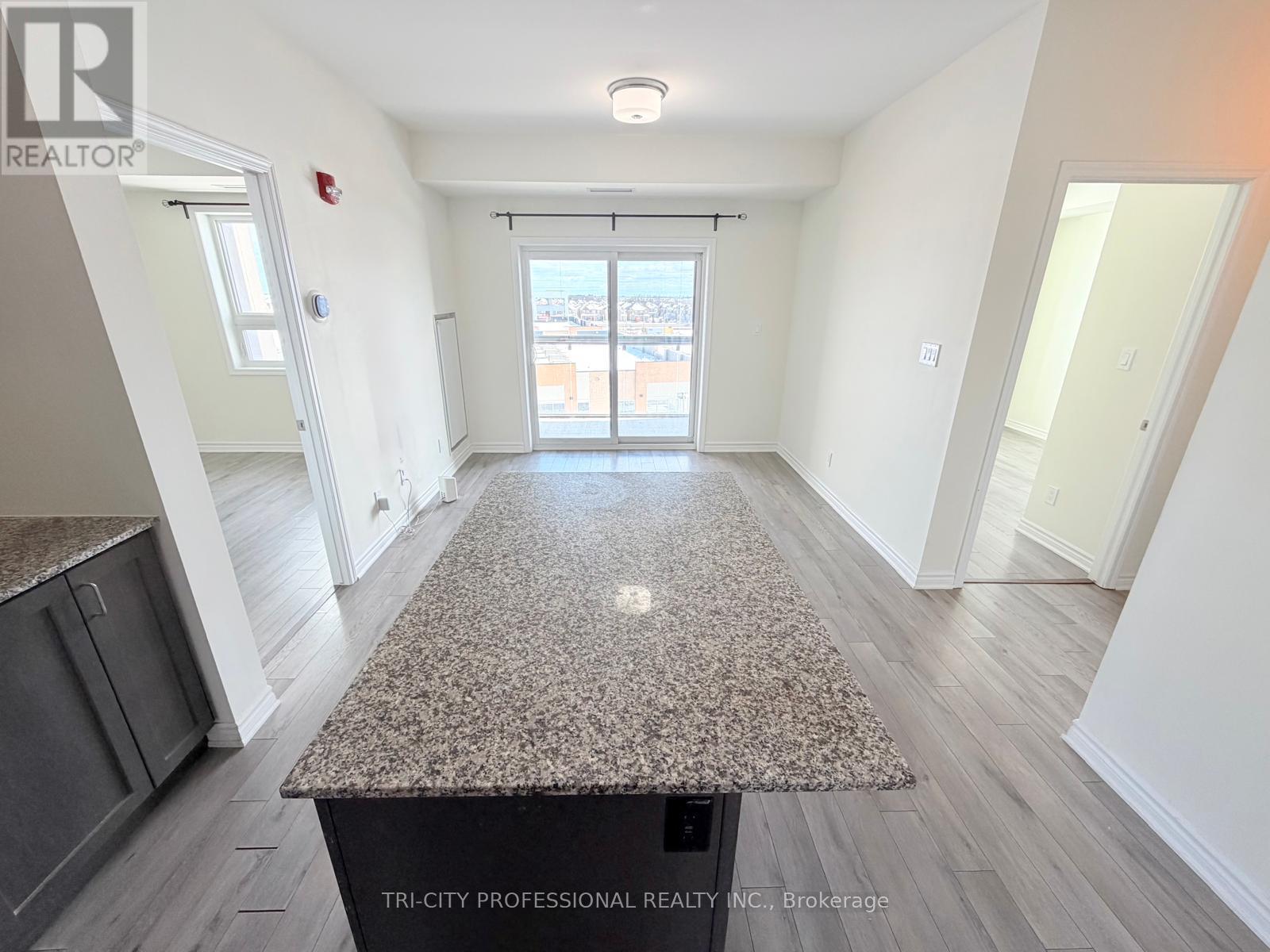 517 - 200 Lagerfeld Drive, Brampton, Ontario  L7A 0H8 - Photo 3 - W12883044