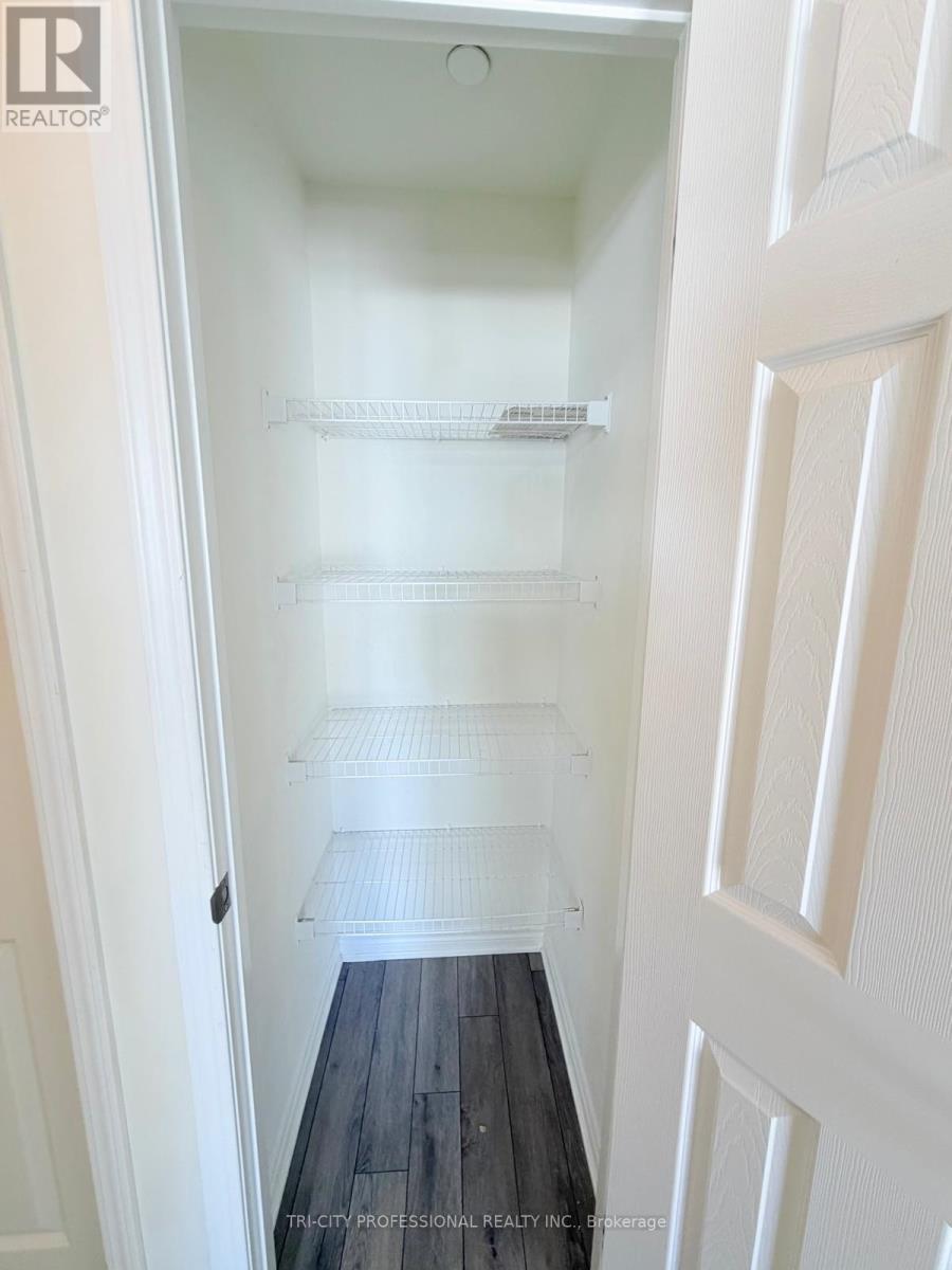 517 - 200 Lagerfeld Drive, Brampton, Ontario  L7A 0H8 - Photo 9 - W12883044