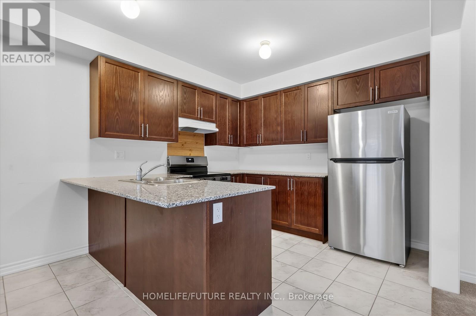 8 Grieve Street, Georgina (Sutton & Jackson's Point), Ontario  L0E 1R0 - Photo 12 - N12911674