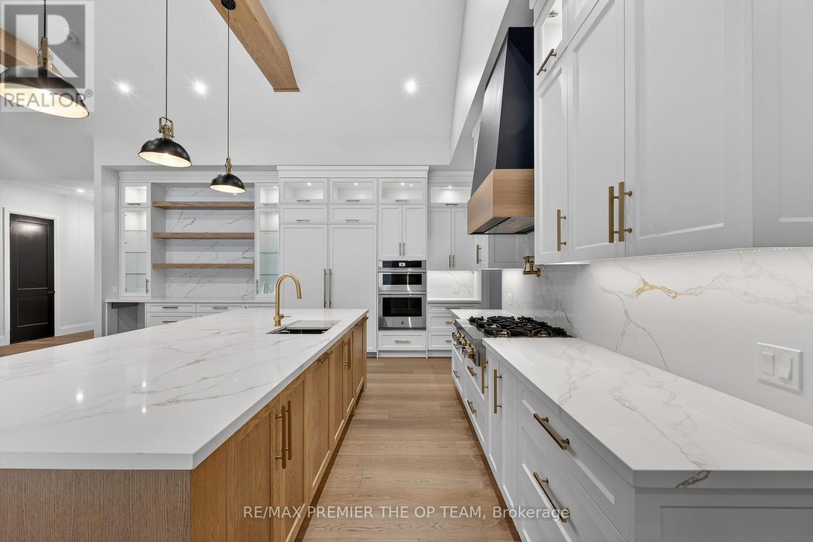 60 Marni Lane, Springwater, Ontario  L0L 2K0 - Photo 10 - S12911694