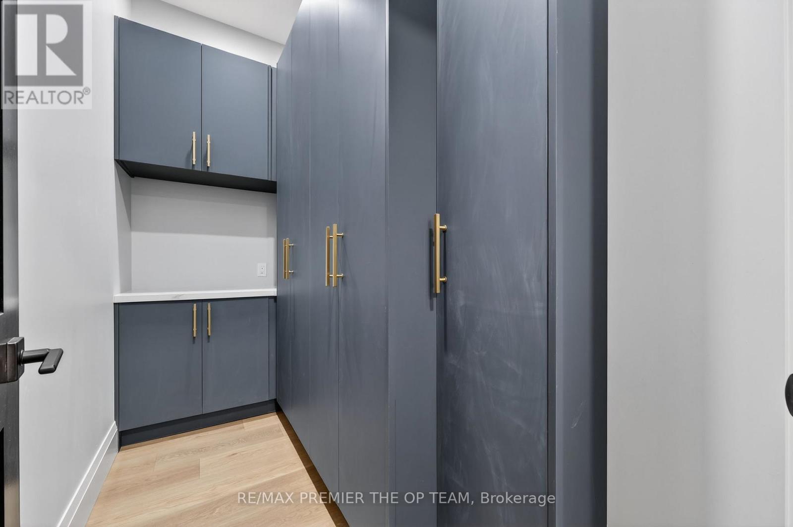 60 Marni Lane, Springwater, Ontario  L0L 2K0 - Photo 17 - S12911694