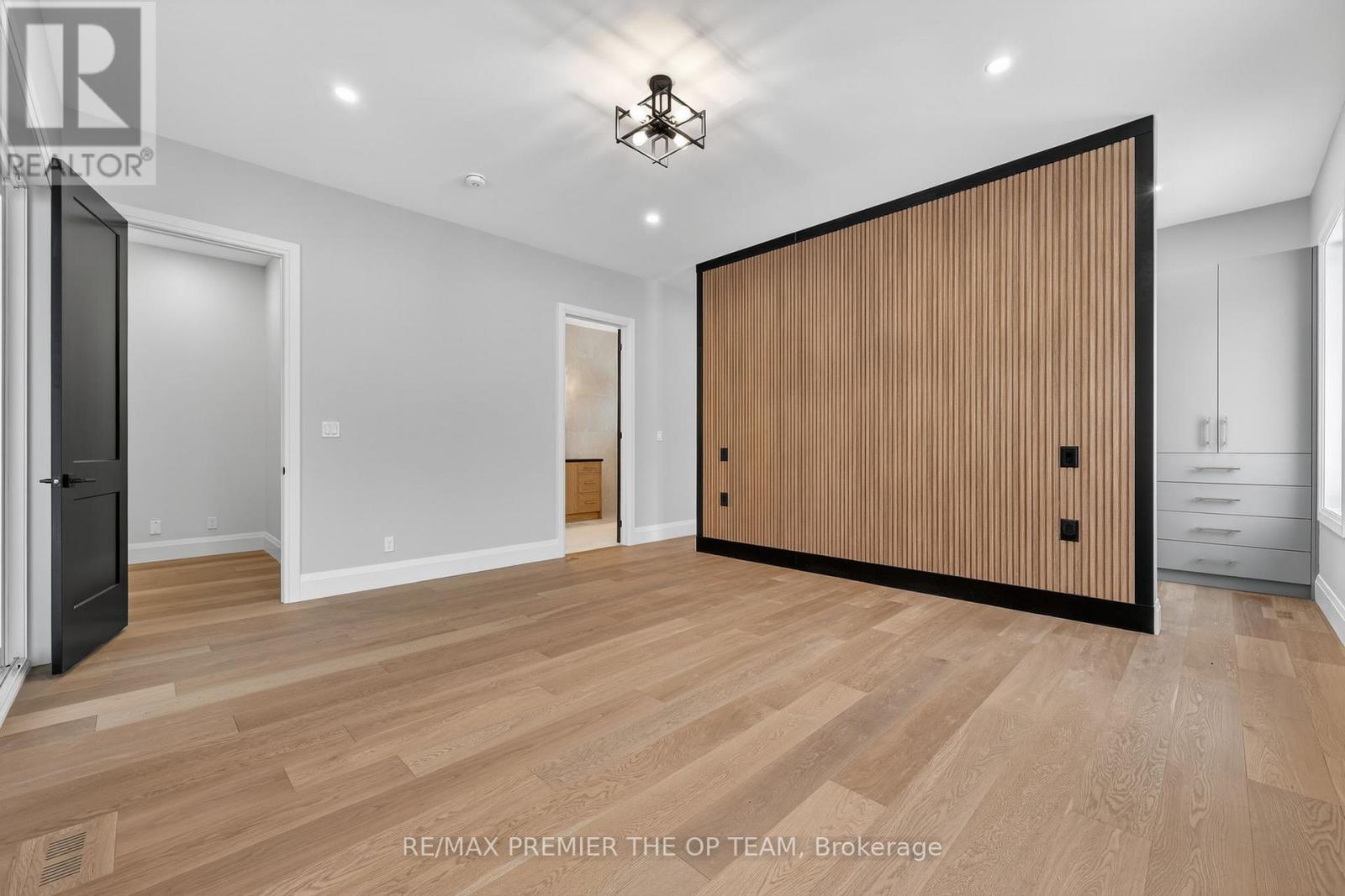 60 Marni Lane, Springwater, Ontario  L0L 2K0 - Photo 27 - S12911694