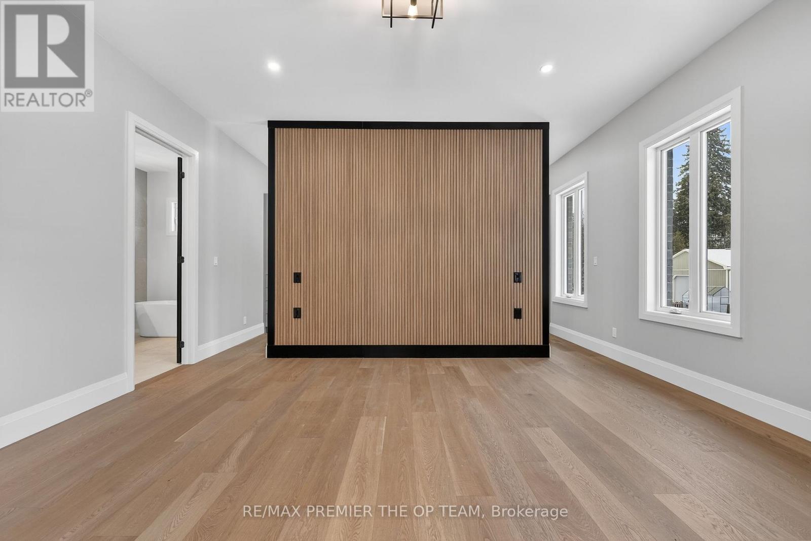 60 Marni Lane, Springwater, Ontario  L0L 2K0 - Photo 28 - S12911694