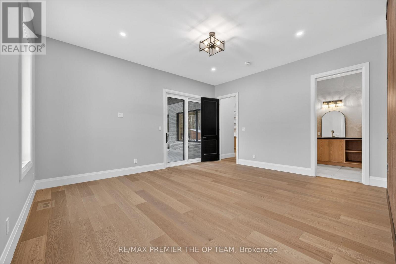 60 Marni Lane, Springwater, Ontario  L0L 2K0 - Photo 29 - S12911694