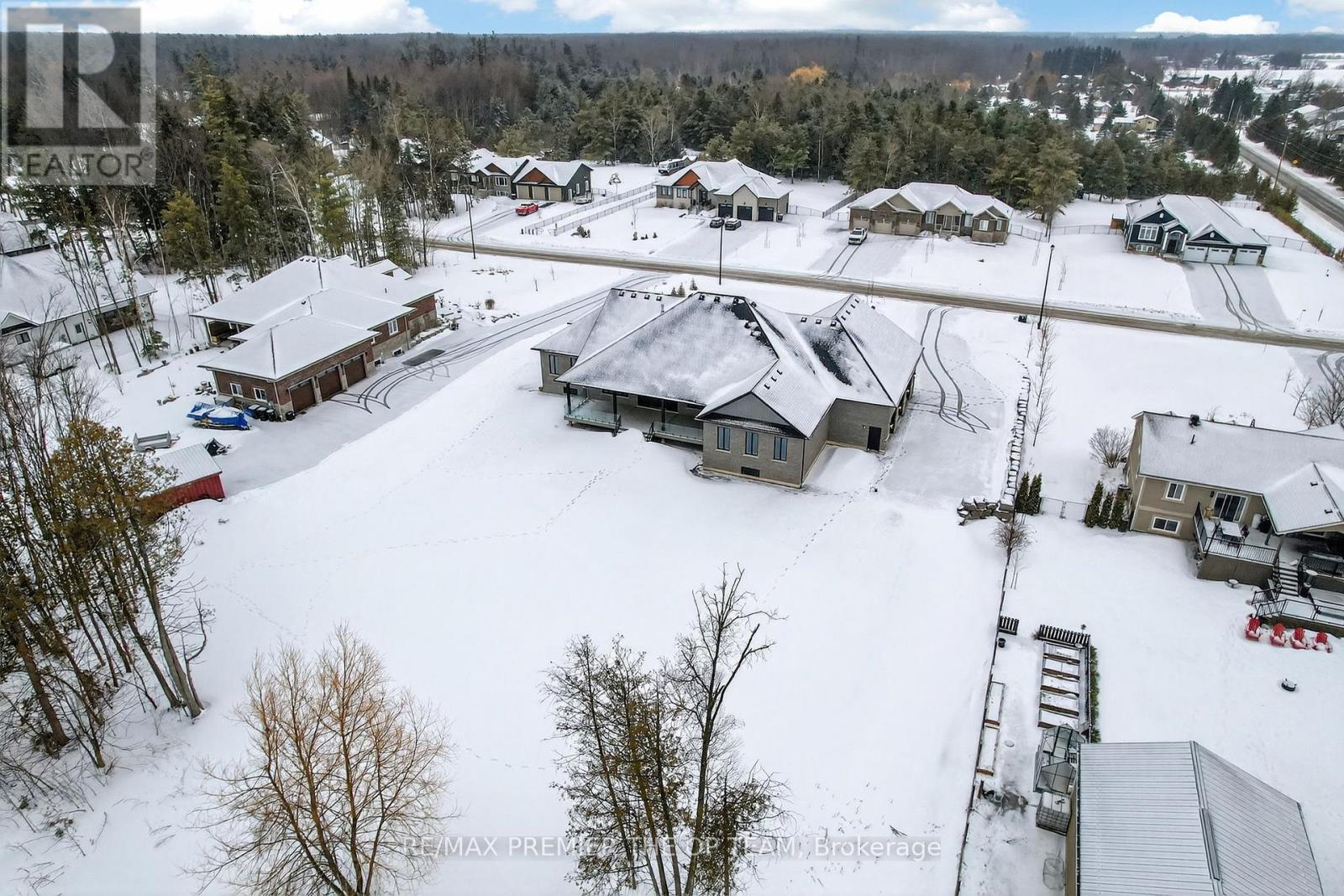 60 Marni Lane, Springwater, Ontario  L0L 2K0 - Photo 46 - S12911694