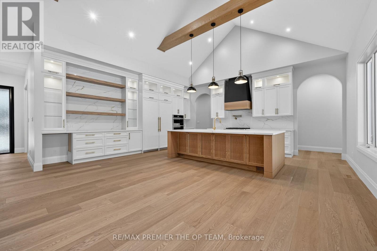 60 Marni Lane, Springwater, Ontario  L0L 2K0 - Photo 7 - S12911694