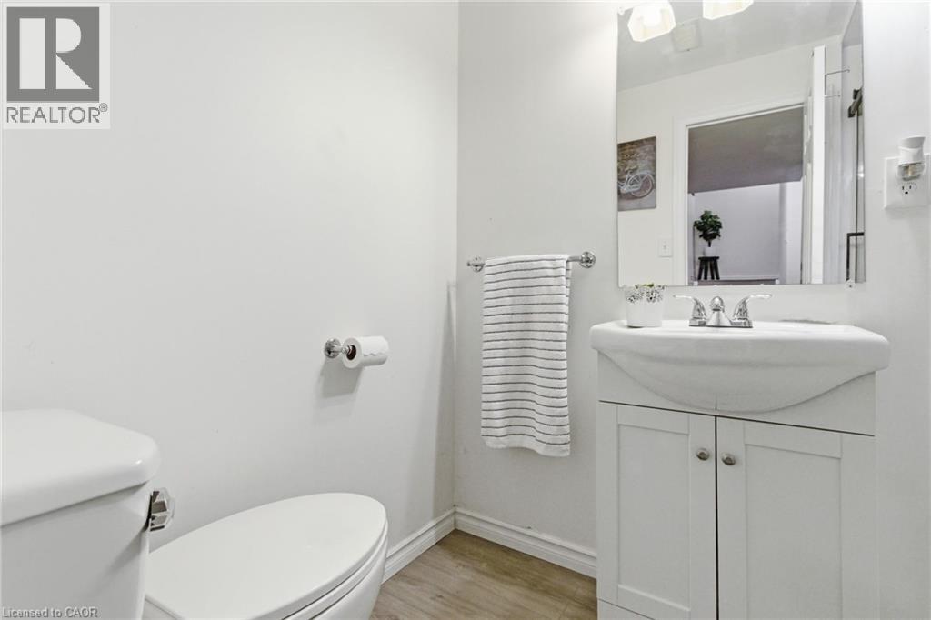 159 Sophia Crescent, Kitchener, Ontario  N2R 1X7 - Photo 37 - 40814355