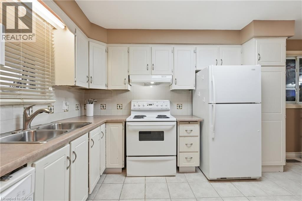 21 Odessa Street, Stoney Creek, Ontario  L8J 1A3 - Photo 5 - 40814250