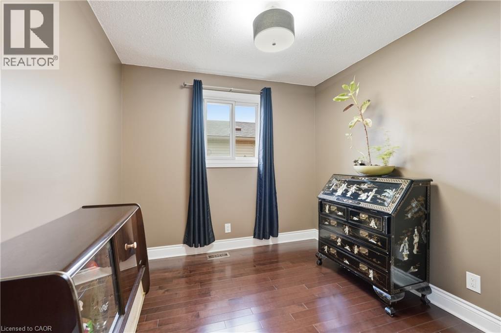 21 Odessa Street, Stoney Creek, Ontario  L8J 1A3 - Photo 7 - 40814250