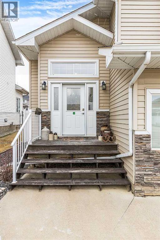 226 Somerset Way Se, Medicine Hat, Alberta  T1B 0B6 - Photo 2 - A2286160