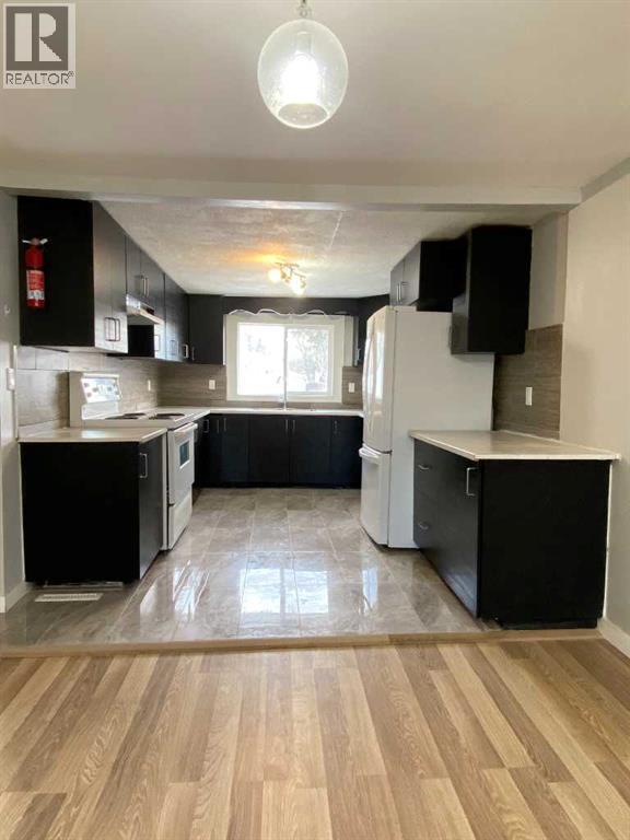 5319 55 Street, Camrose, Alberta  T4V 2B9 - Photo 9 - A2284032