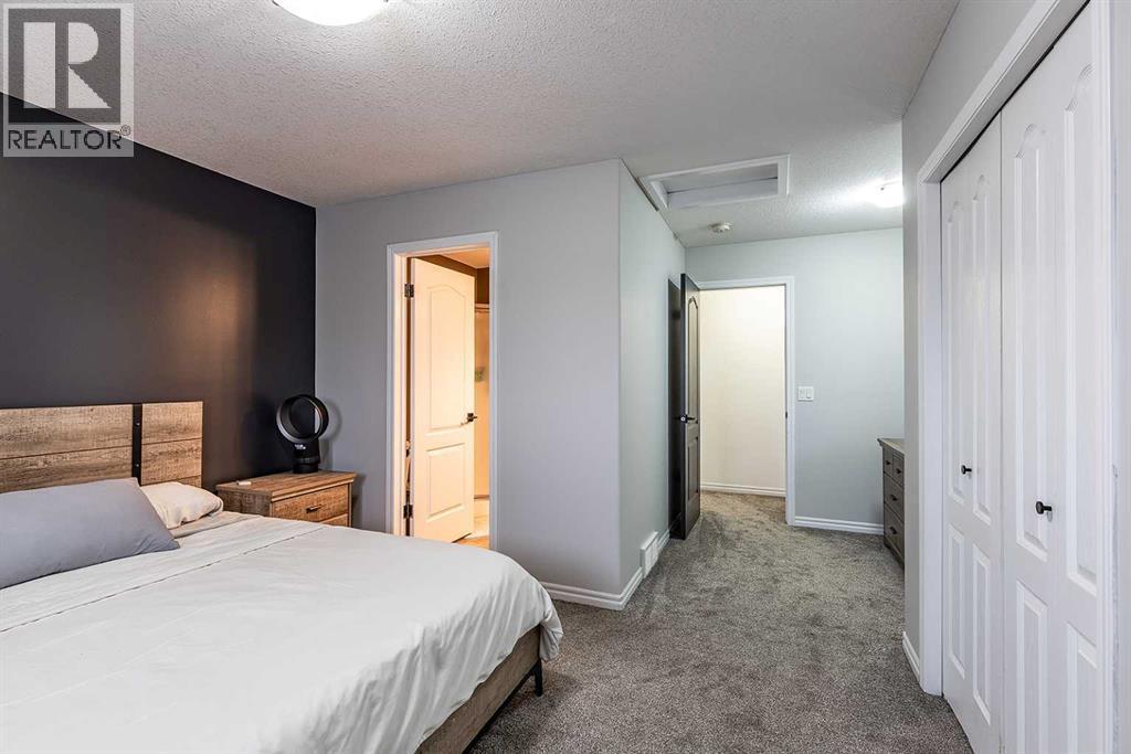 226 Somerset Way Se, Medicine Hat, Alberta  T1B 0B6 - Photo 25 - A2286160