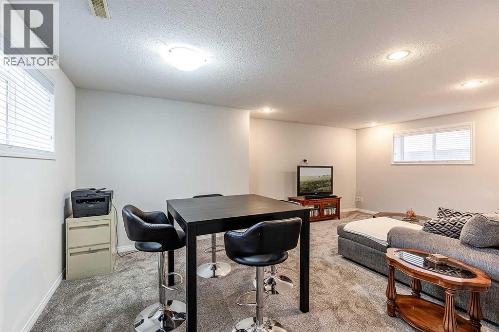 226 Somerset Way Se, Medicine Hat, Alberta  T1B 0B6 - Photo 32 - A2286160