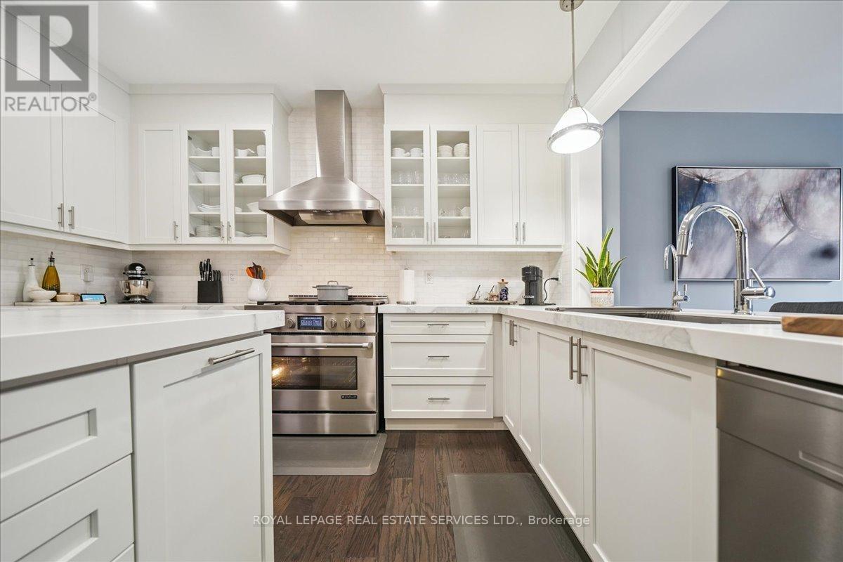 63 Edinburgh Drive, Brampton, Ontario  L6Y 6A6 - Photo 11 - W12911638