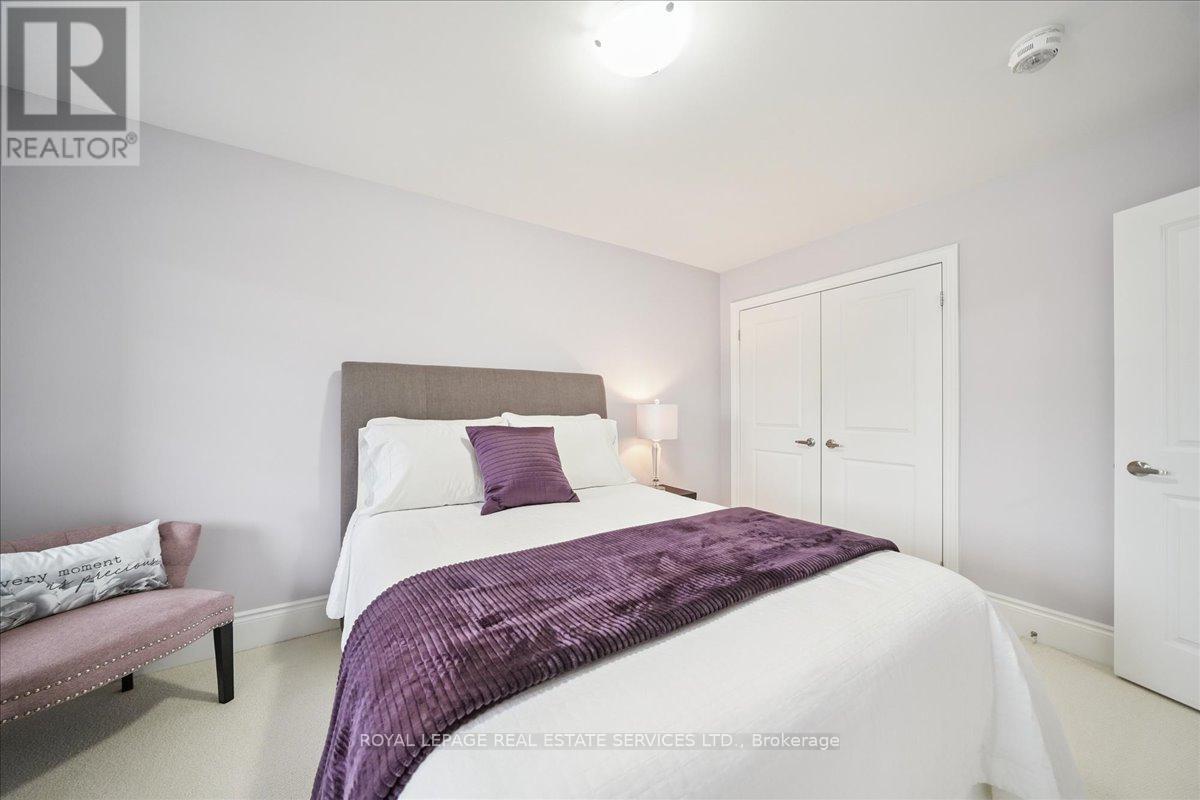 63 Edinburgh Drive, Brampton, Ontario  L6Y 6A6 - Photo 25 - W12911638