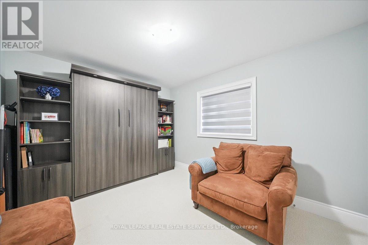 63 Edinburgh Drive, Brampton, Ontario  L6Y 6A6 - Photo 32 - W12911638