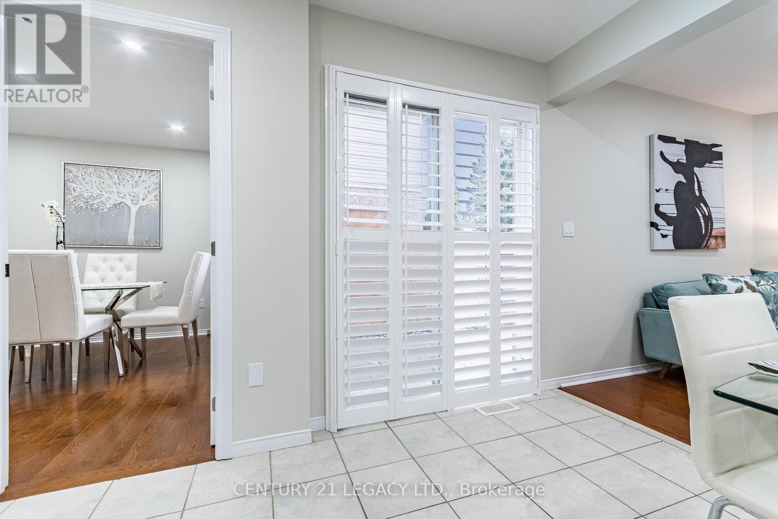 4110 Forest Run Avenue, Burlington, Ontario  L7M 4L7 - Photo 20 - W12911644