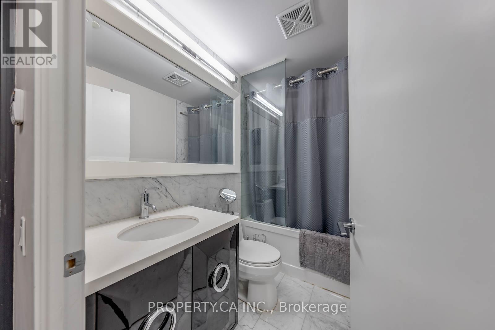 1502 - 90 Park Lawn Road, Toronto, Ontario  M8Y 0B6 - Photo 8 - W12911650