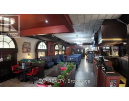 380 LAKESHORE ROAD, Mississauga, Ontario