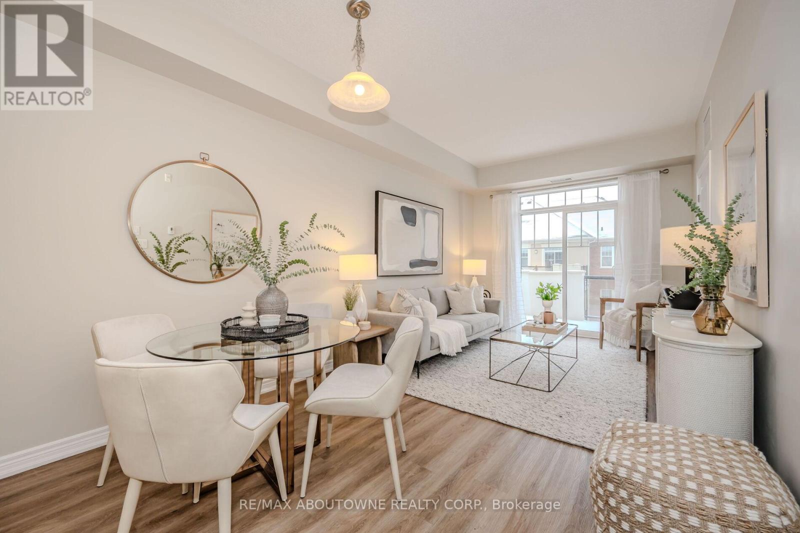 312 - 269 Georgian Drive, Oakville, Ontario  L6H 0L1 - Photo 6 - W12911662