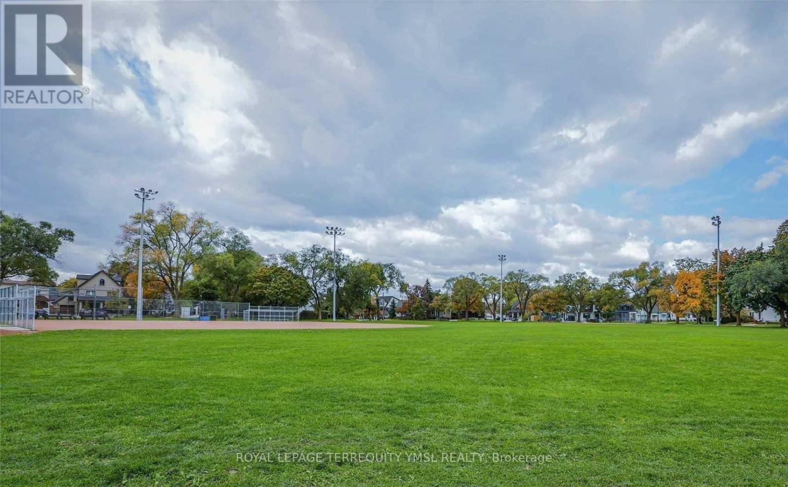 816 - 7 Smith Crescent, Toronto, Ontario M8Z 0G3 - Photo 34 - W12911682