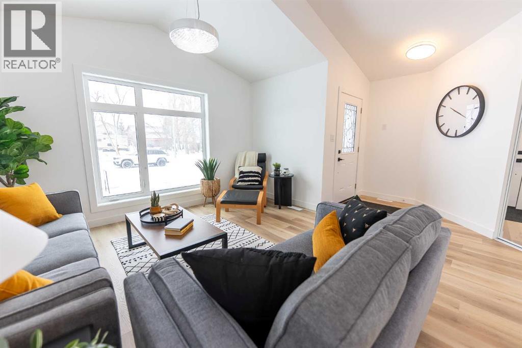 4812 55 Avenue, Bentley, Alberta  T0C 0E2 - Photo 7 - A2292138