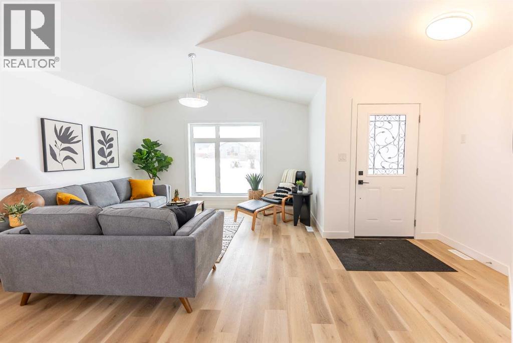 4812 55 Avenue, Bentley, Alberta  T0C 0E2 - Photo 3 - A2292138