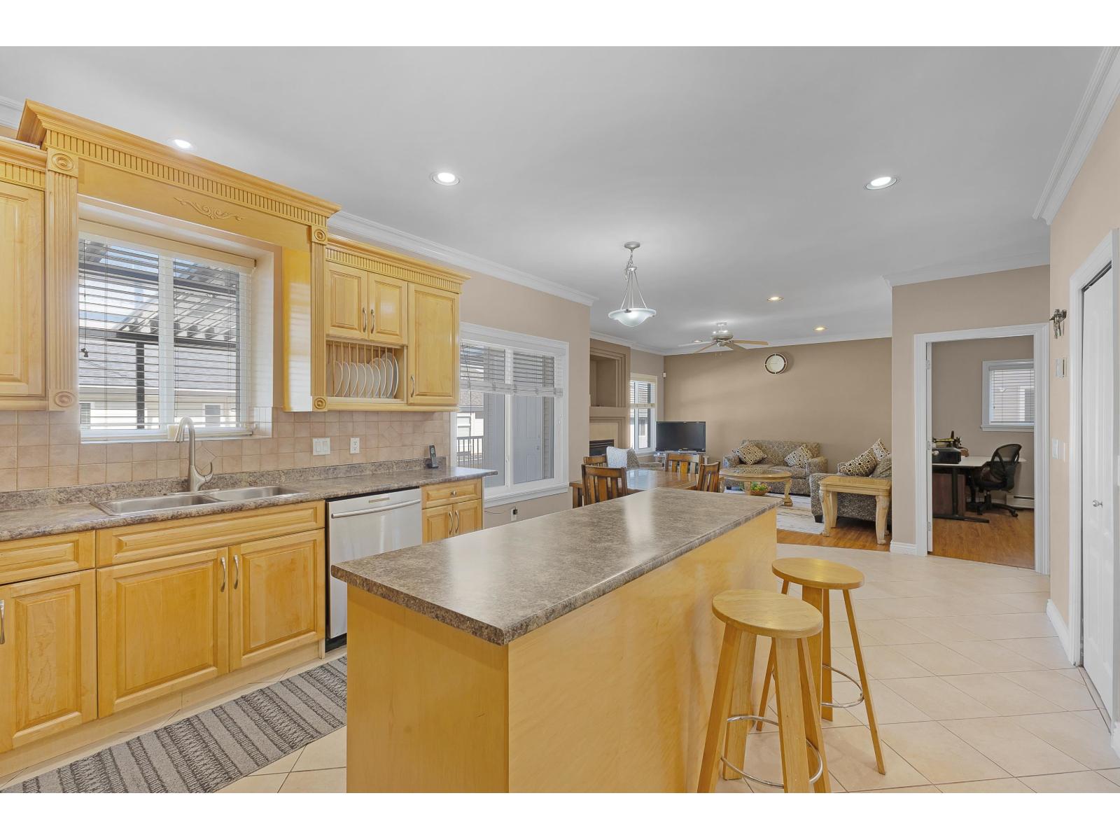 14581 76a Avenue, Surrey, British Columbia  V3S 2P4 - Photo 15 - R3101019