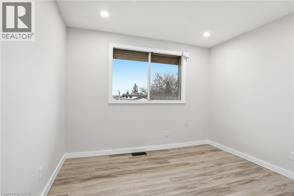 22 Little John Court, Welland, Ontario  L3C 5X2 - Photo 21 - 40811818