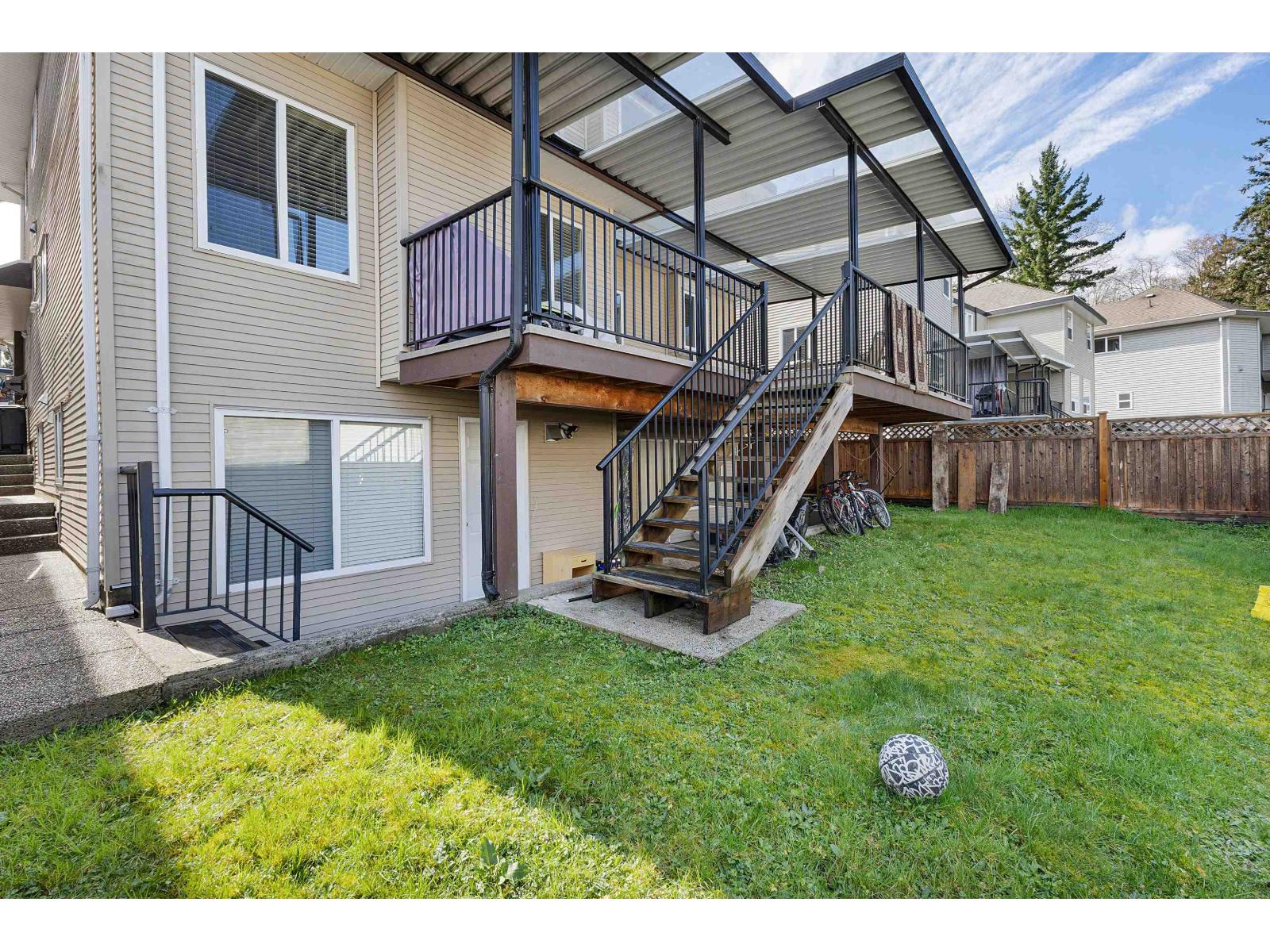 14581 76a Avenue, Surrey, British Columbia  V3S 2P4 - Photo 6 - R3101019