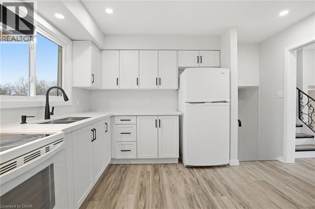 22 Little John Court, Welland, Ontario  L3C 5X2 - Photo 14 - 40811818