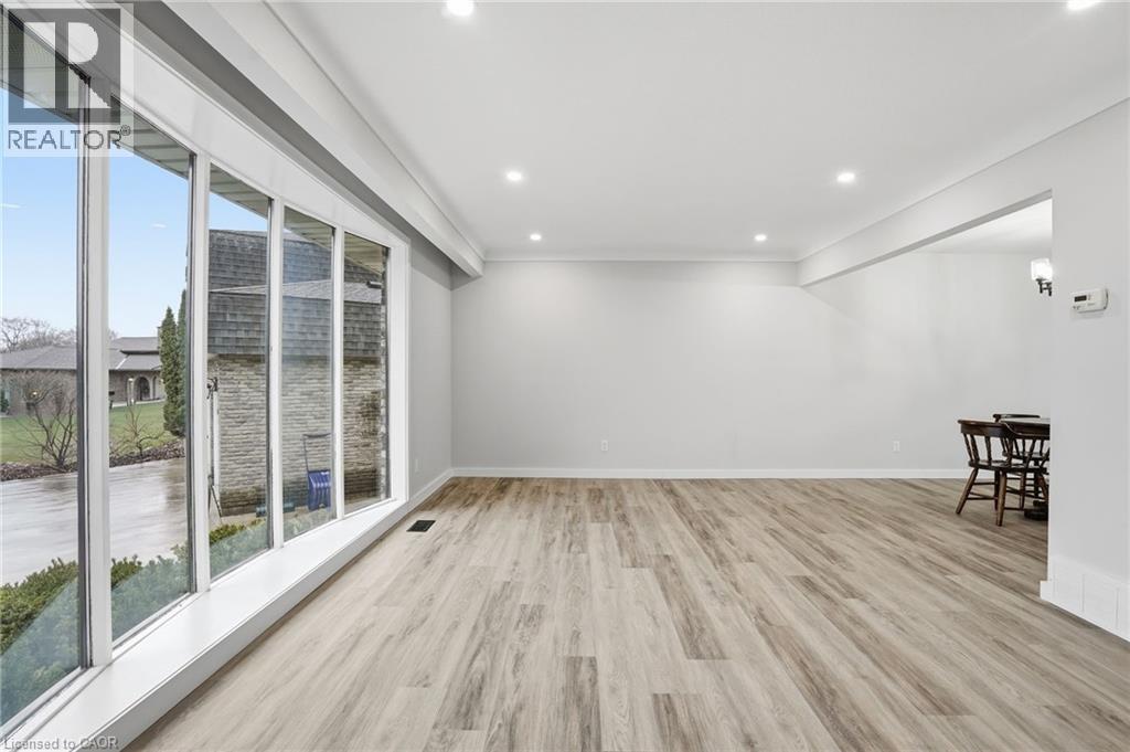 22 Little John Court, Welland, Ontario  L3C 5X2 - Photo 8 - 40811818