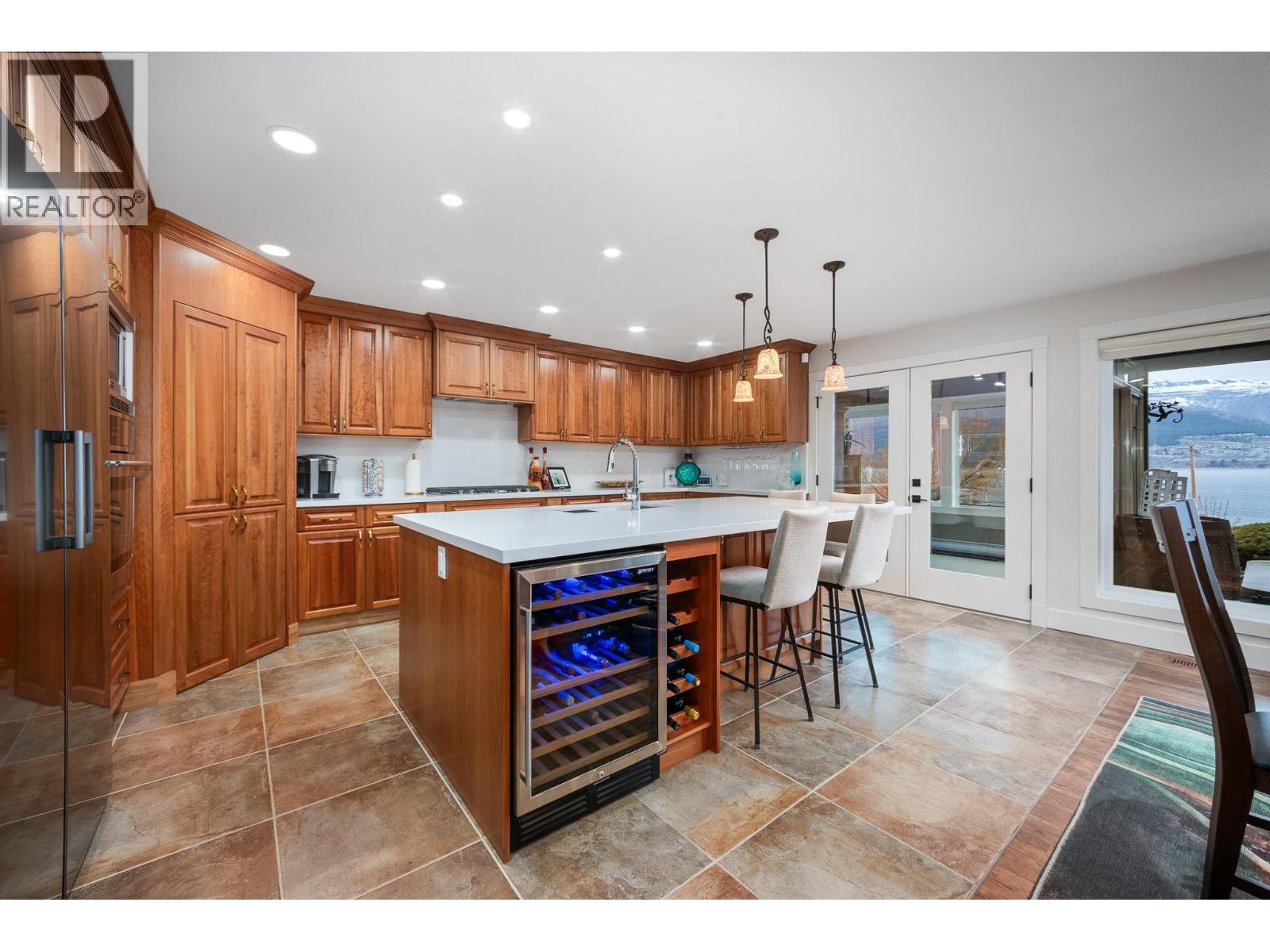 955 Gable Road, Lake Country, British Columbia  V4V 1C3 - Photo 8 - 10378087