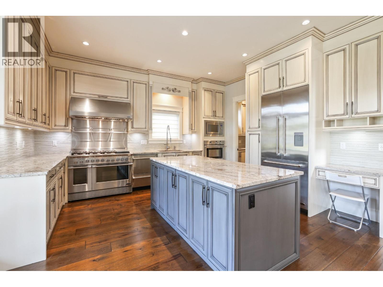 7525 13th Avenue, Burnaby, British Columbia  V3N 2E3 - Photo 10 - R3101089