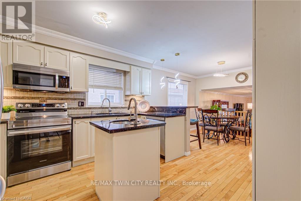 161 Farley Drive, Guelph, Ontario  N1L 1L7 - Photo 13 - X12911642