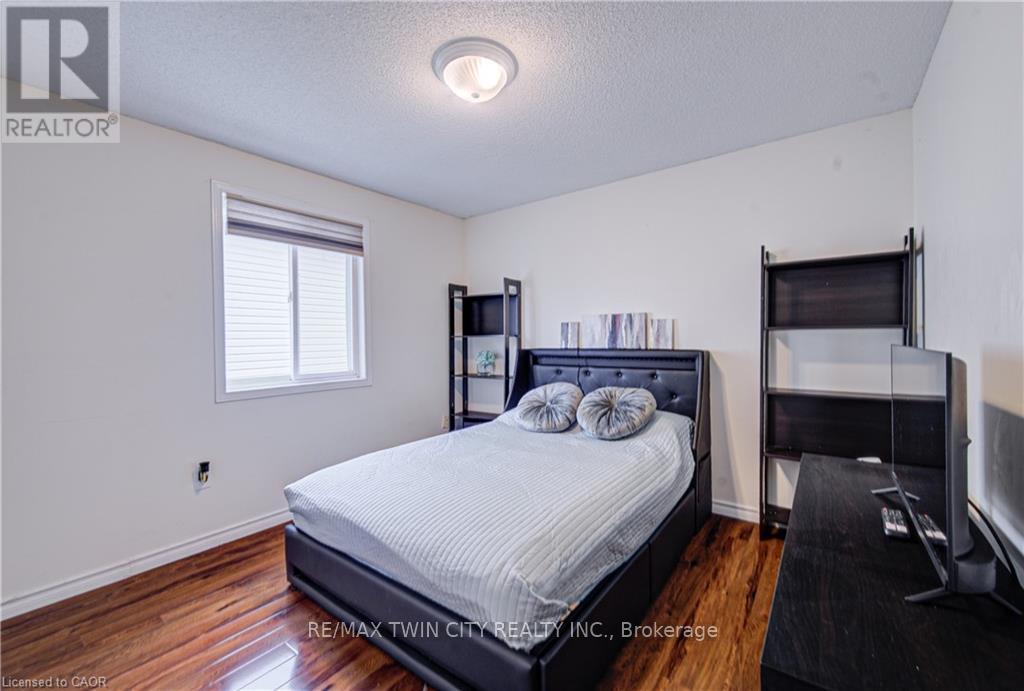 161 Farley Drive, Guelph, Ontario  N1L 1L7 - Photo 28 - X12911642