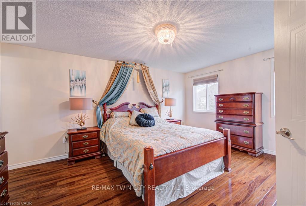 161 Farley Drive, Guelph, Ontario  N1L 1L7 - Photo 29 - X12911642