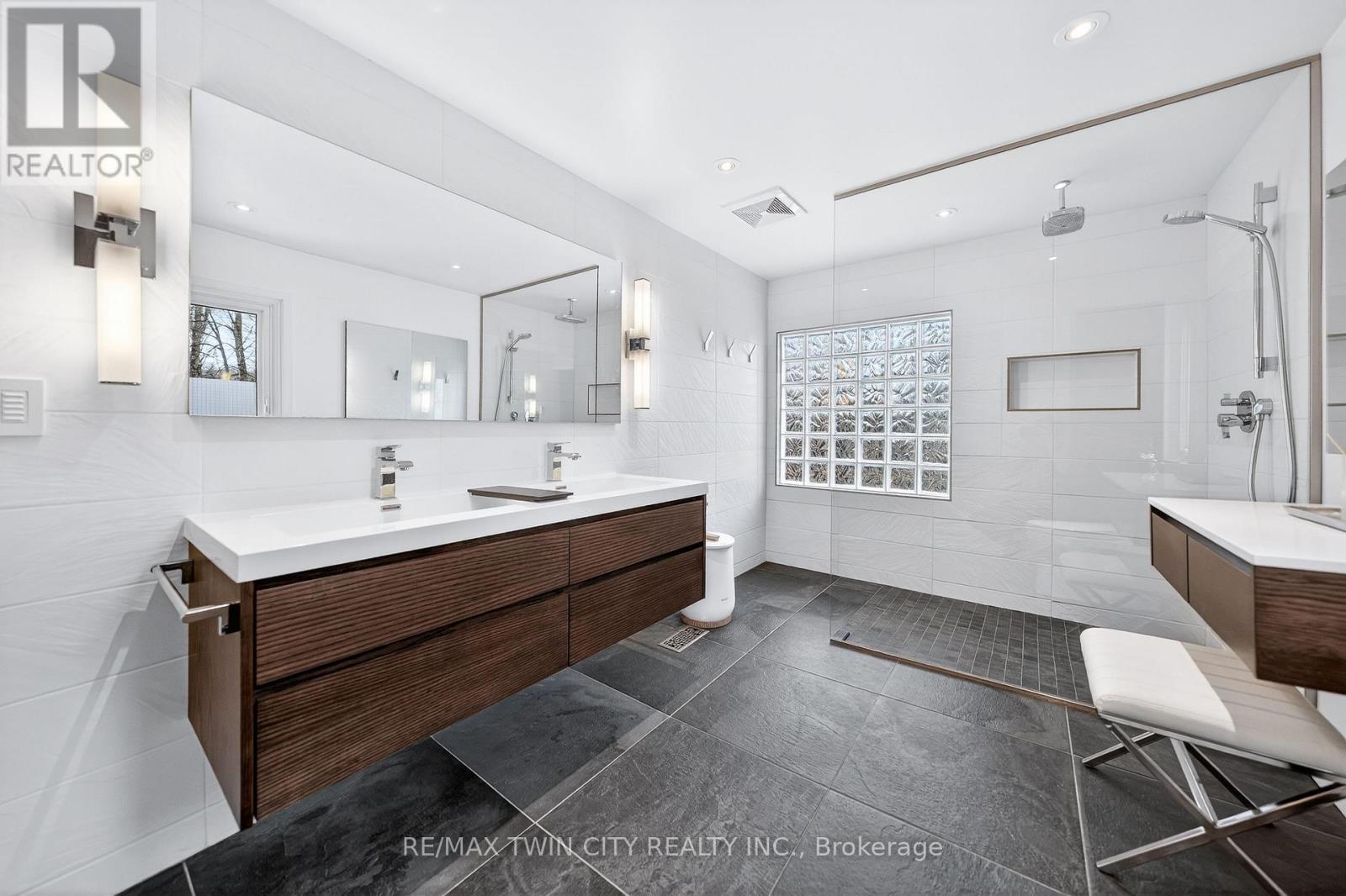 370 Green Acres Drive, Waterloo, Ontario  N2K 1Z1 - Photo 26 - X12911676